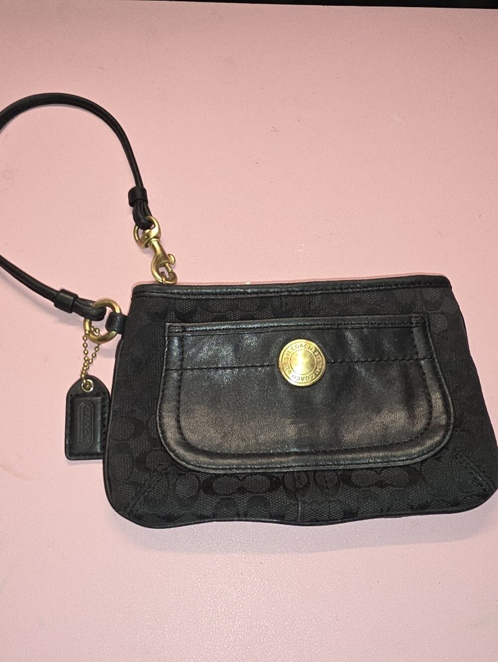 Classic Coach Black Signature Wristlet W/ 1941 Gold Medalion & Original Hangtag